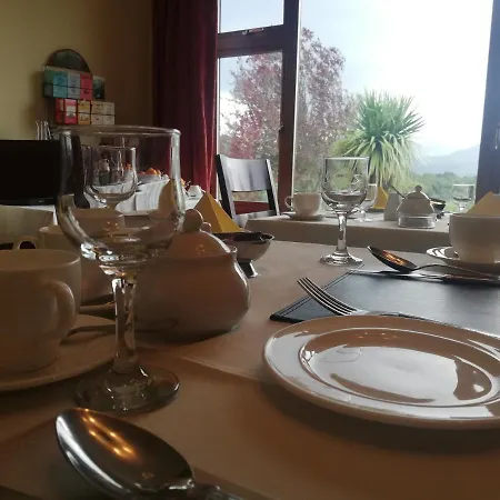 O'sheas Ceol Na Habhann 4*