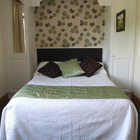 Bed & Breakfast O'sheas Ceol Na Habhann 4*