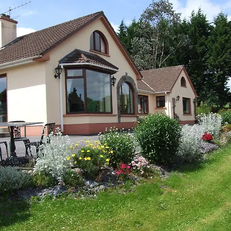 Bed & Breakfast O'sheas Ceol Na Habhann 4*