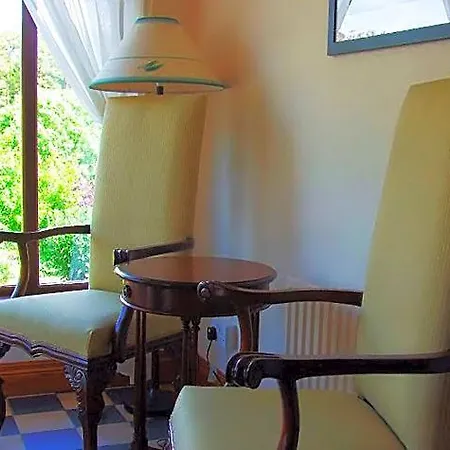 O'sheas Ceol Na Habhann Bed & Breakfast