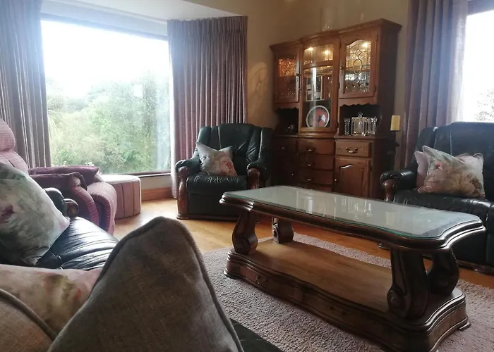 לינה וארוחת בוקר O'sheas Ceol Na Habhann